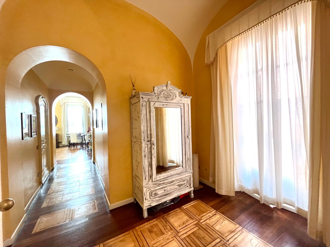 Apartment in Historic Center, Como, Lombardy 4 - 18516672