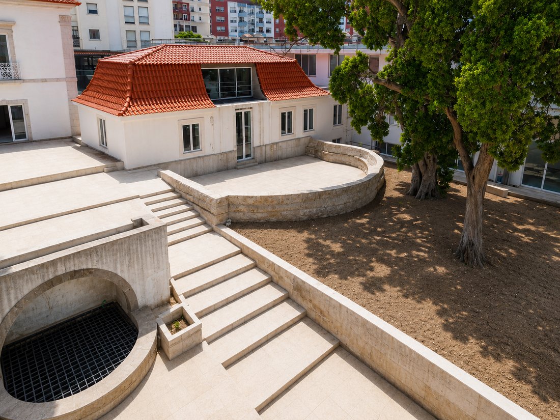 Villa in Setubal (Sao Sebastiao), Setubal, Portugal 2 - 18517015