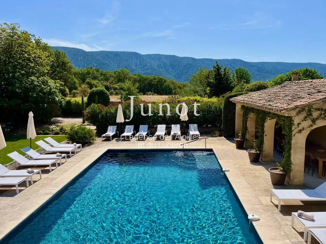 Country House in Ménerbes, Provence-Alpes-Côte d'Azur, France 2 - 16786815