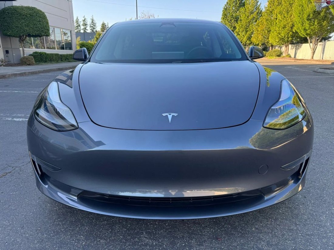 Sedan in Bellevue, WA, United States 3 - 18517876