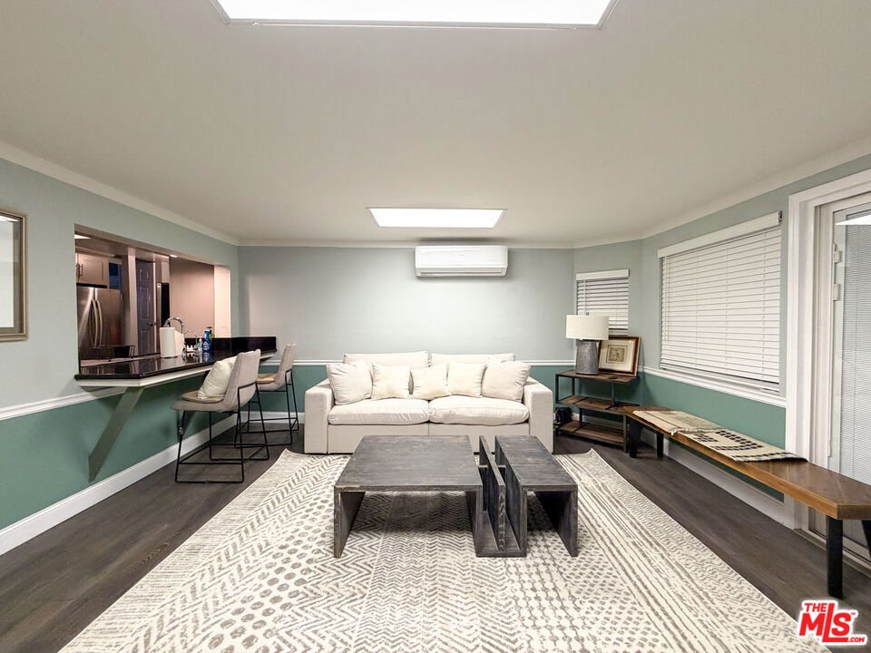House in Los Angeles, California, United States 3 - 18520101