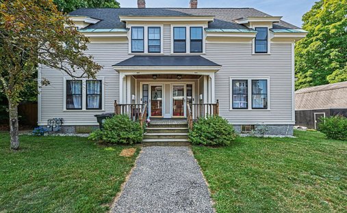 House in Manchester, New Hampshire, United States 1