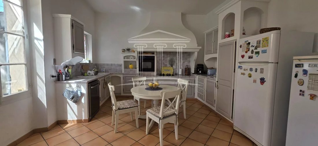 Country House in Centre Ville, Sorgues, France 5 - 16885176