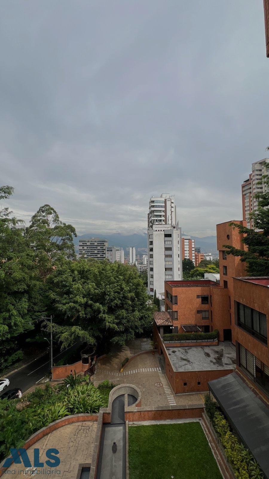 Apartment in Medellín, Antioquia, Colombia 4 - 18521235