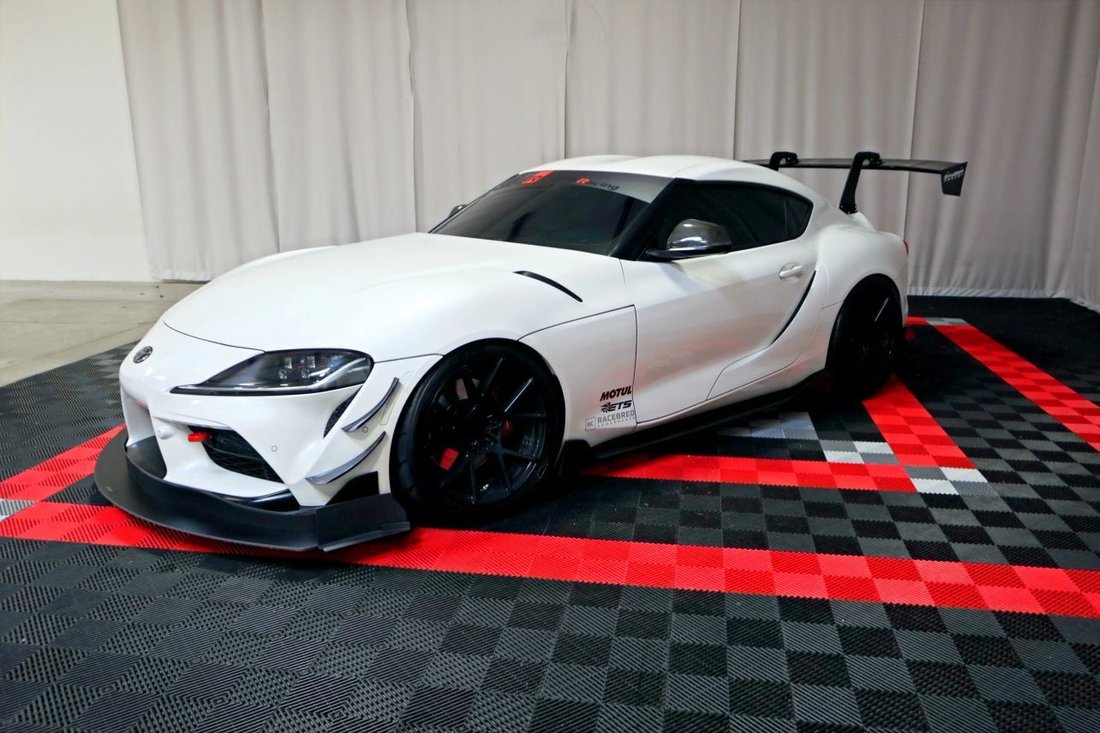 Coupe in Portland, OR, United States 2 - 18520630