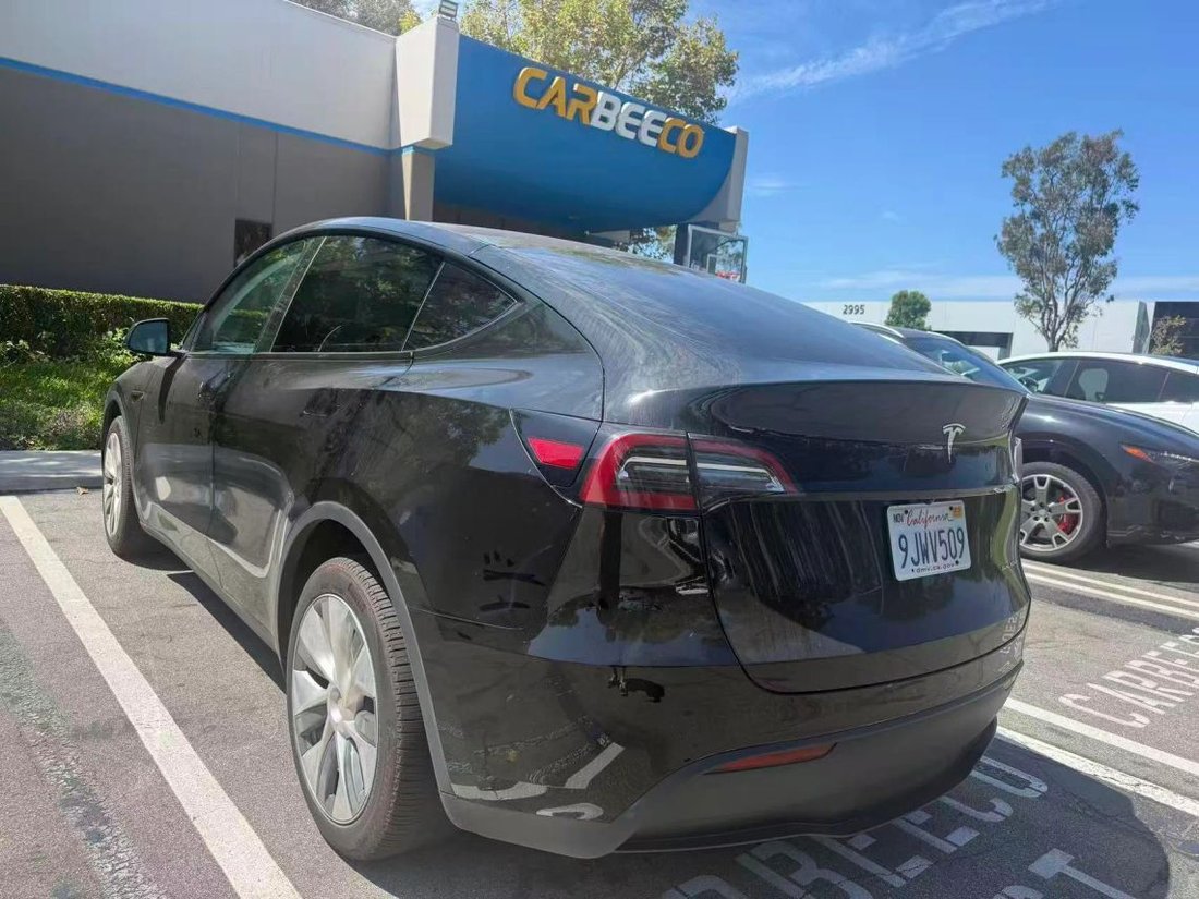 Suv in Costa Mesa, CA, United States 2 - 18519397