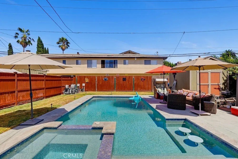 House in Signal Hill, California, United States 2 - 18517406