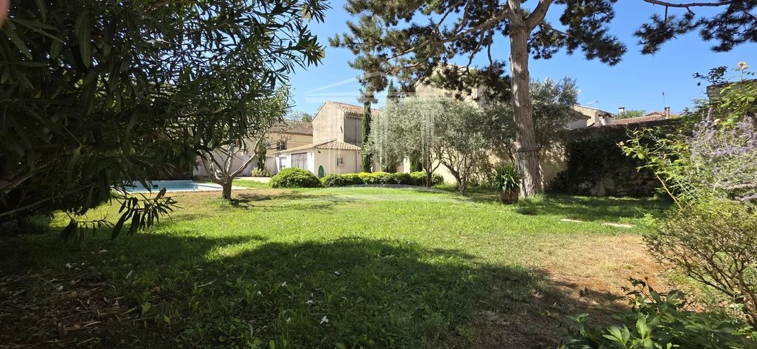 Country House in Centre Ville, Sorgues, France 4 - 16885176
