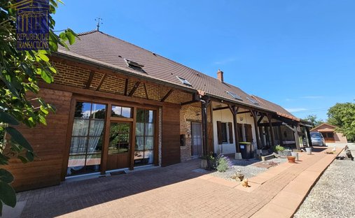 House in Devrouze, Bourgogne – Franche-Comté, France 1