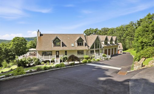 House in Mahopac, New York, United States 1