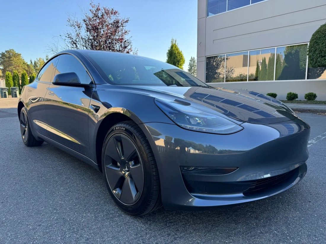 Sedan in Bellevue, WA, United States 2 - 18517876