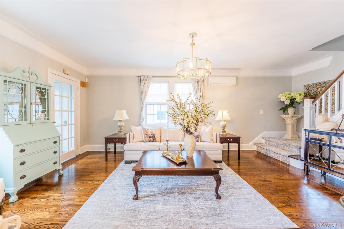 House in New York, New York, United States 2 - 18517196