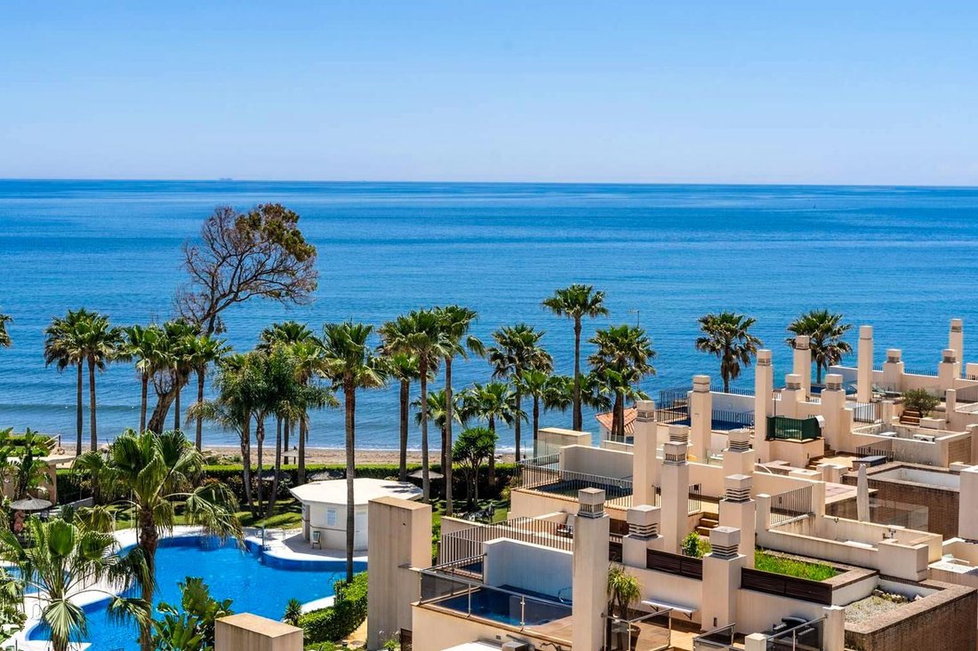 Apartment in Estepona, Andalusia, Spain 1 - 18518732