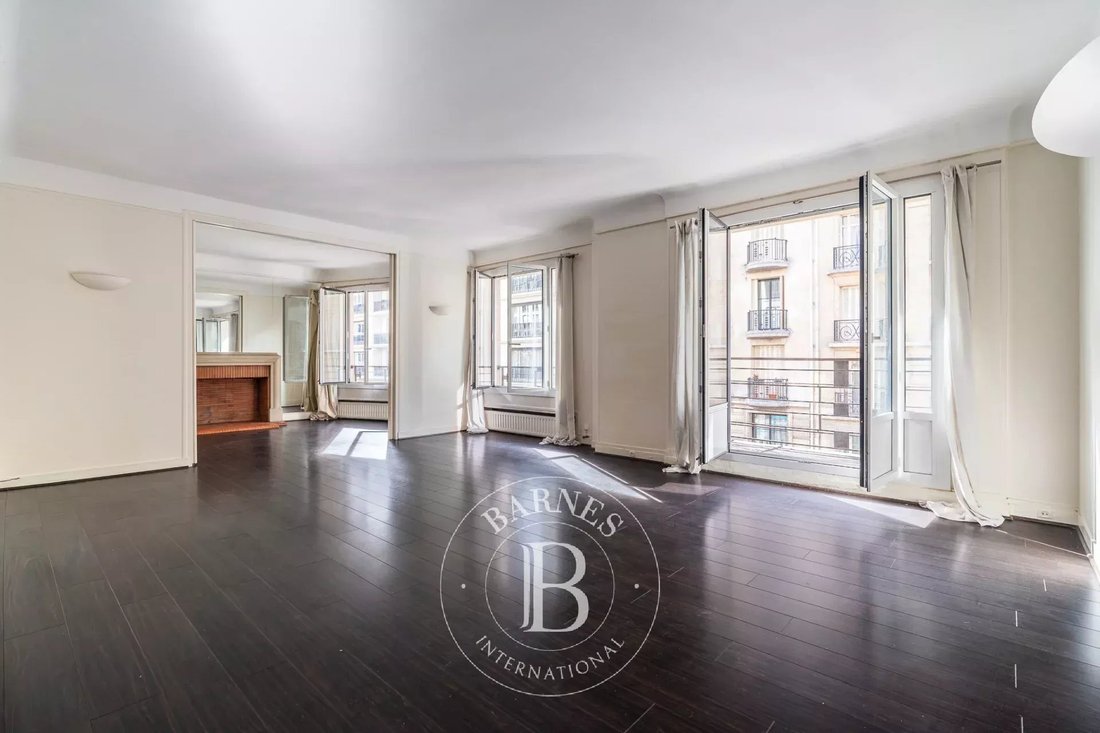 Apartment in Muette Nord, Paris 16e Arrondissement, Paris 1 - 18090166