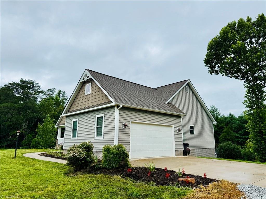 House in Hays, North Carolina, United States 3 - 18518445