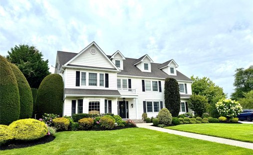 House in Massapequa, New York, United States 1