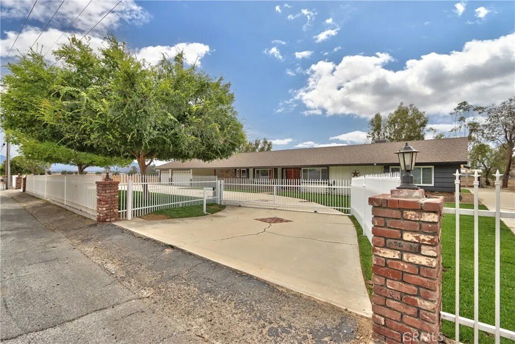 House in Hemet, California, United States 3 - 18517407