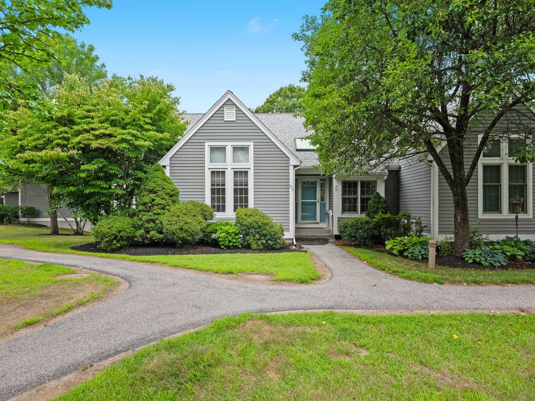 Condo in Acton, Massachusetts, United States 1 - 18516753