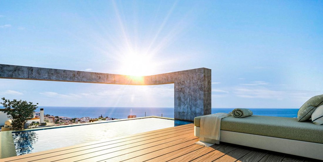 Penthouse in Elviria-Cabopino, Marbella, Spain 1 - 18519116