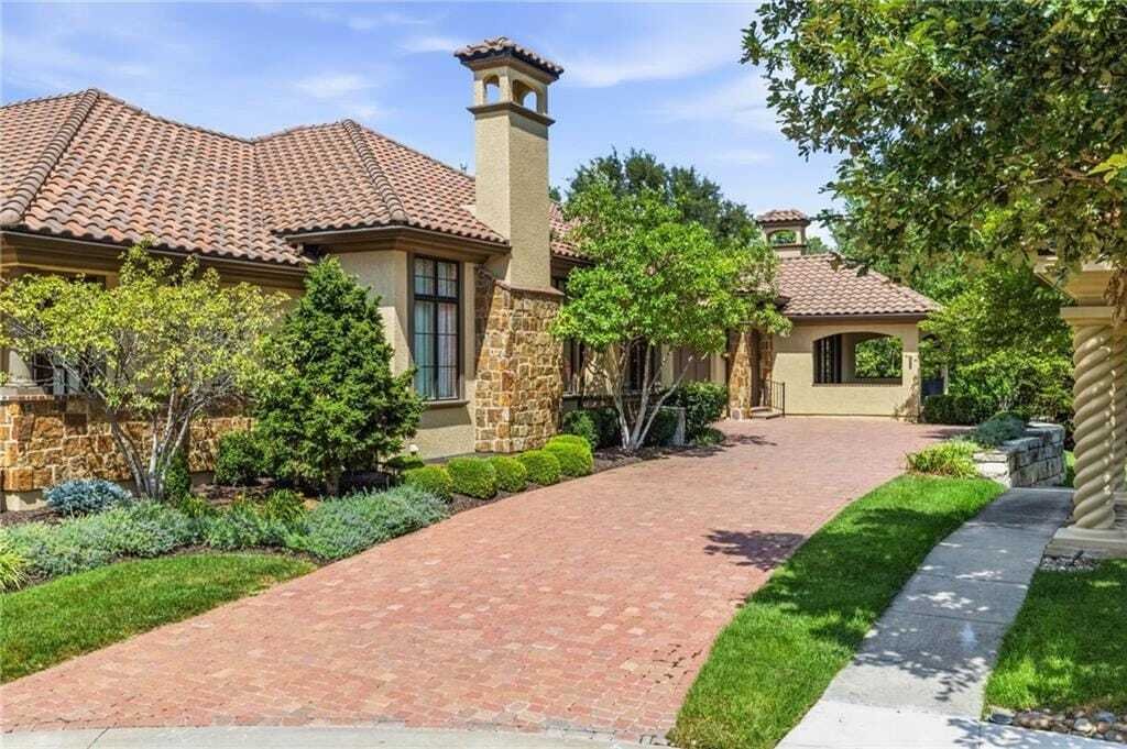 House in Leawood, Kansas, United States 1 - 18519830