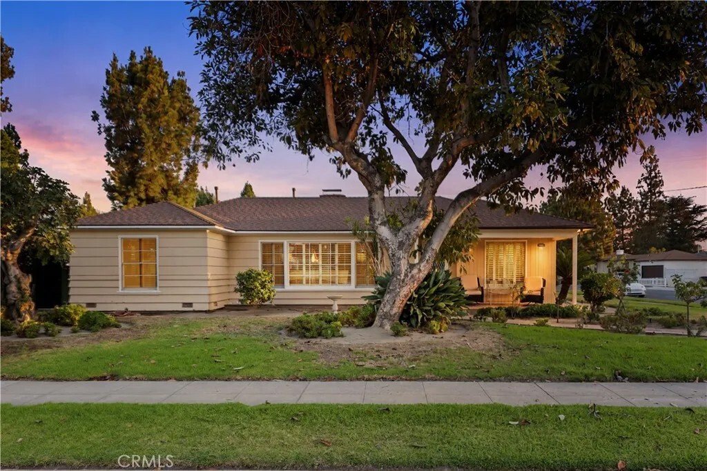 House in Downey, California, United States 3 - 18518970