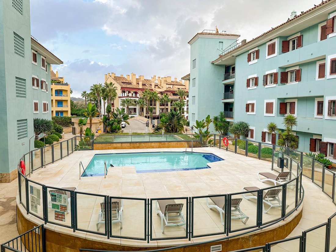 Apartment in Sotogrande, San Roque, Andalusia 3 - 18518851