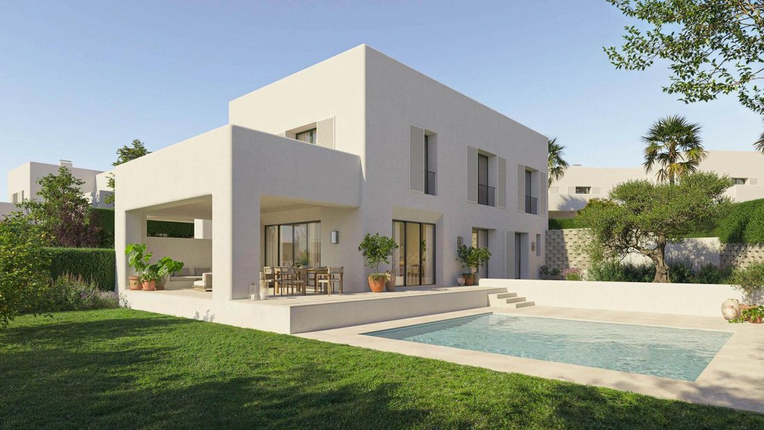 Villa in Sotogrande, San Roque, Andalusia 1 - 18518801