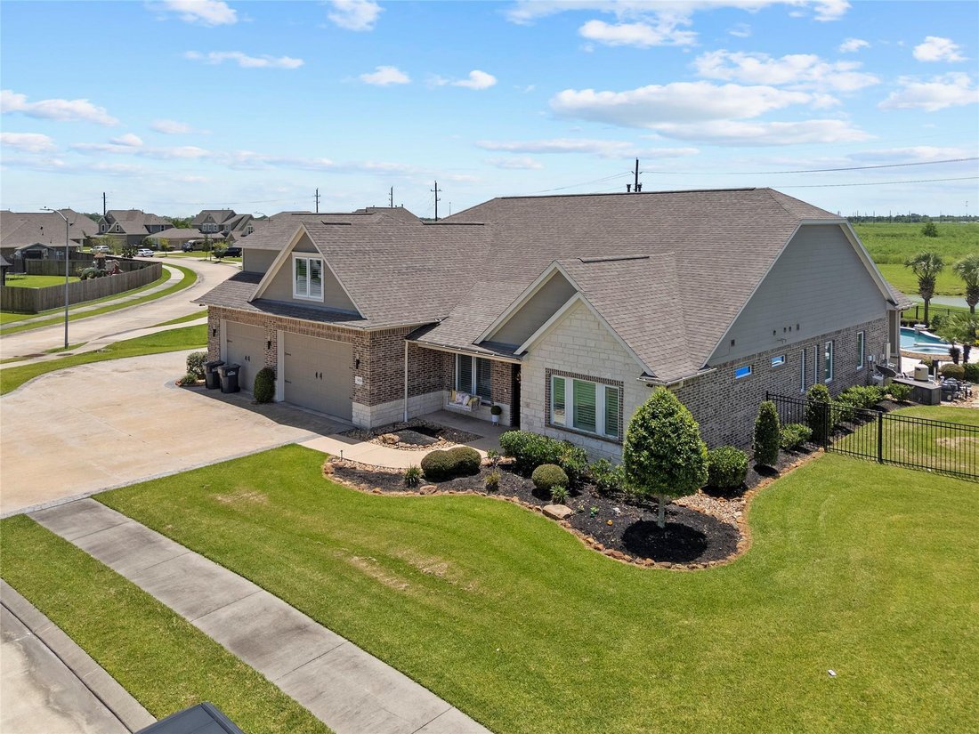 House in Baytown, Texas, United States 2 - 18519082