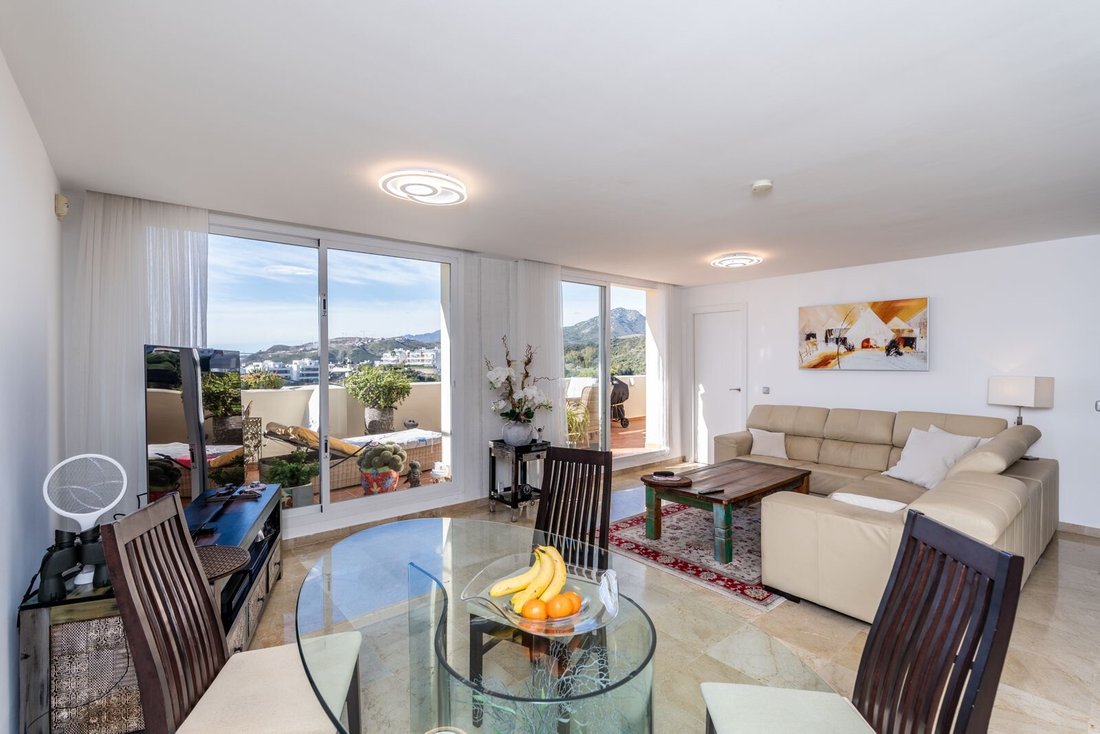 Apartment in Benahavis, Andalusia, Spain 5 - 18517274