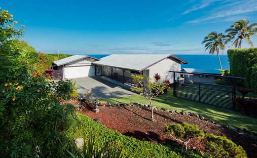 House in Laupahoehoe, Hawaii, United States 1