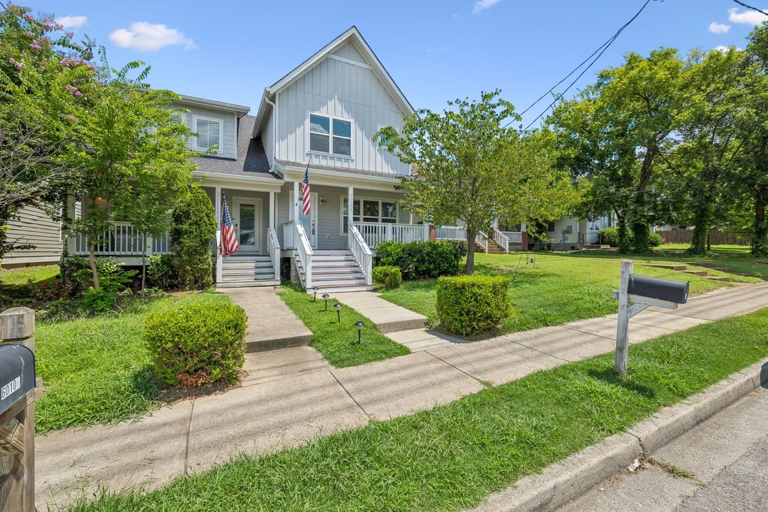 Co Op in Nashville, Tennessee, United States 2 - 18517324