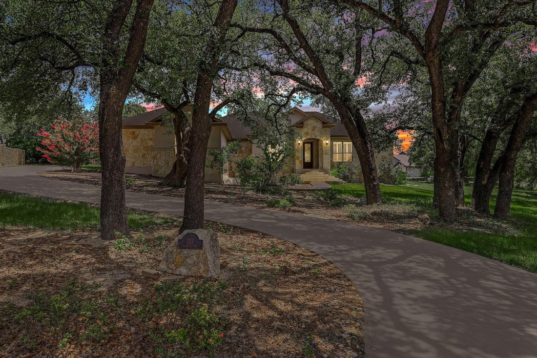 House in Georgetown, Texas, United States 1 - 18518709