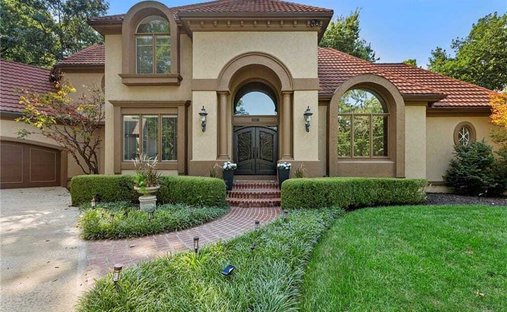 House in Overland Park, Kansas, United States 1