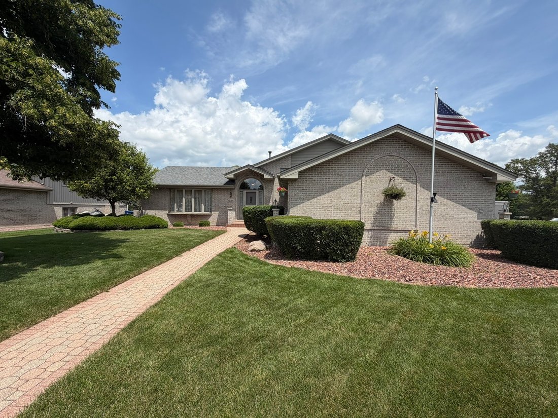 House in Mokena, Illinois, United States 1 - 18517283
