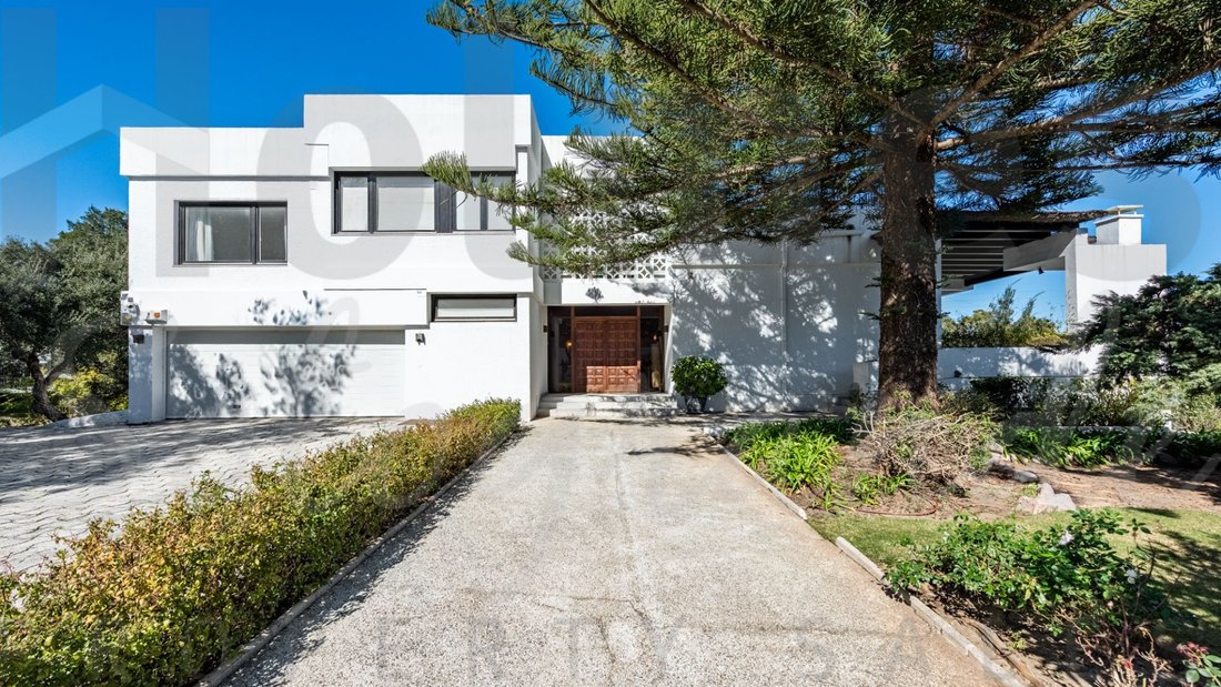 Villa in Sotogrande, San Roque, Andalusia 2 - 18517267