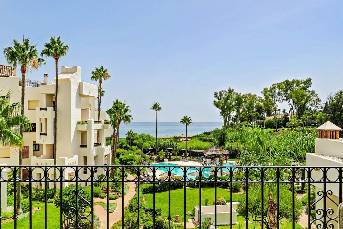 Apartment in Estepona, Andalusia, Spain 2 - 18518821