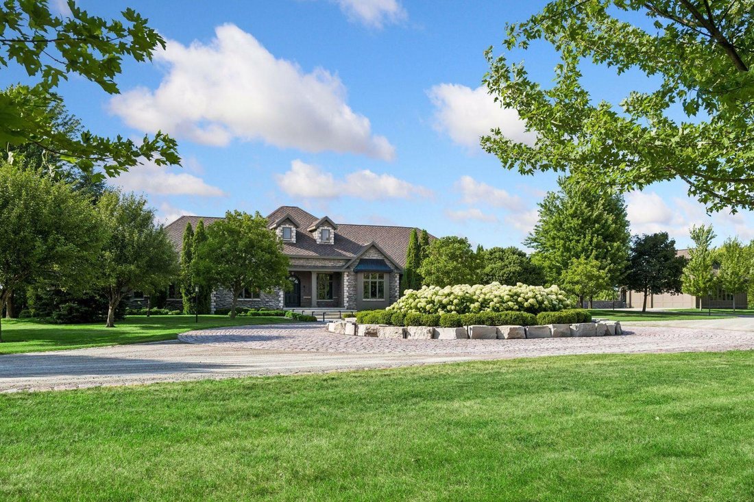 House in Waseca, Minnesota, United States 3 - 18516050