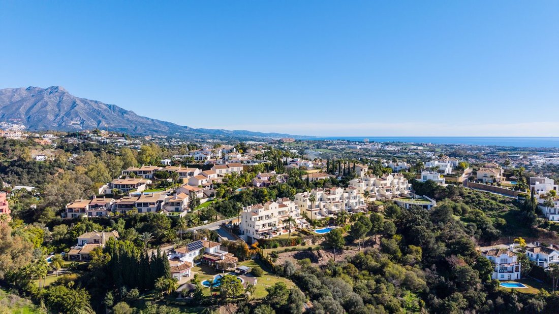 Apartment in Benahavis, Andalusia, Spain 3 - 18517274