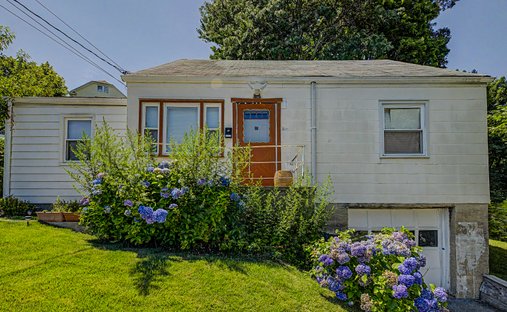 House in Yonkers, New York, United States 1