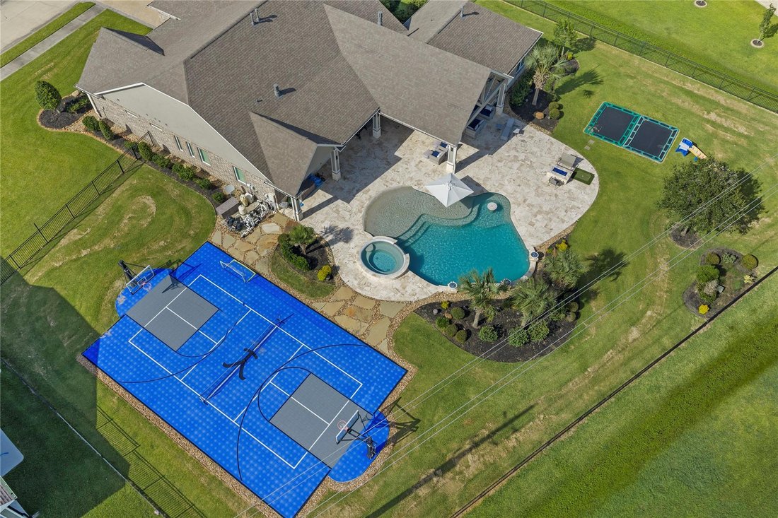 House in Baytown, Texas, United States 4 - 18519082