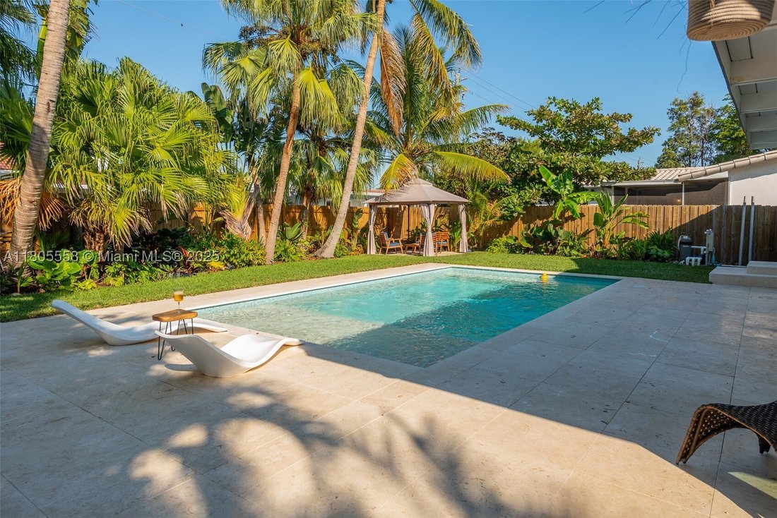 House in Hollywood, Florida, United States 2 - 16640196