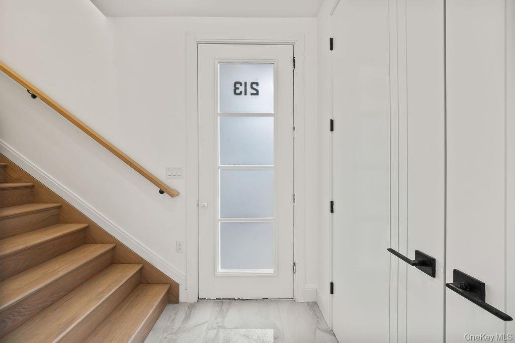Condo in Spring Valley, New York, United States 4 - 18520166