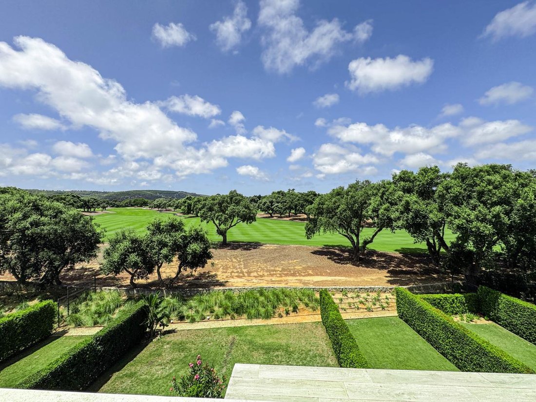 Townhouse in Sotogrande, San Roque, Andalusia 3 - 18518867