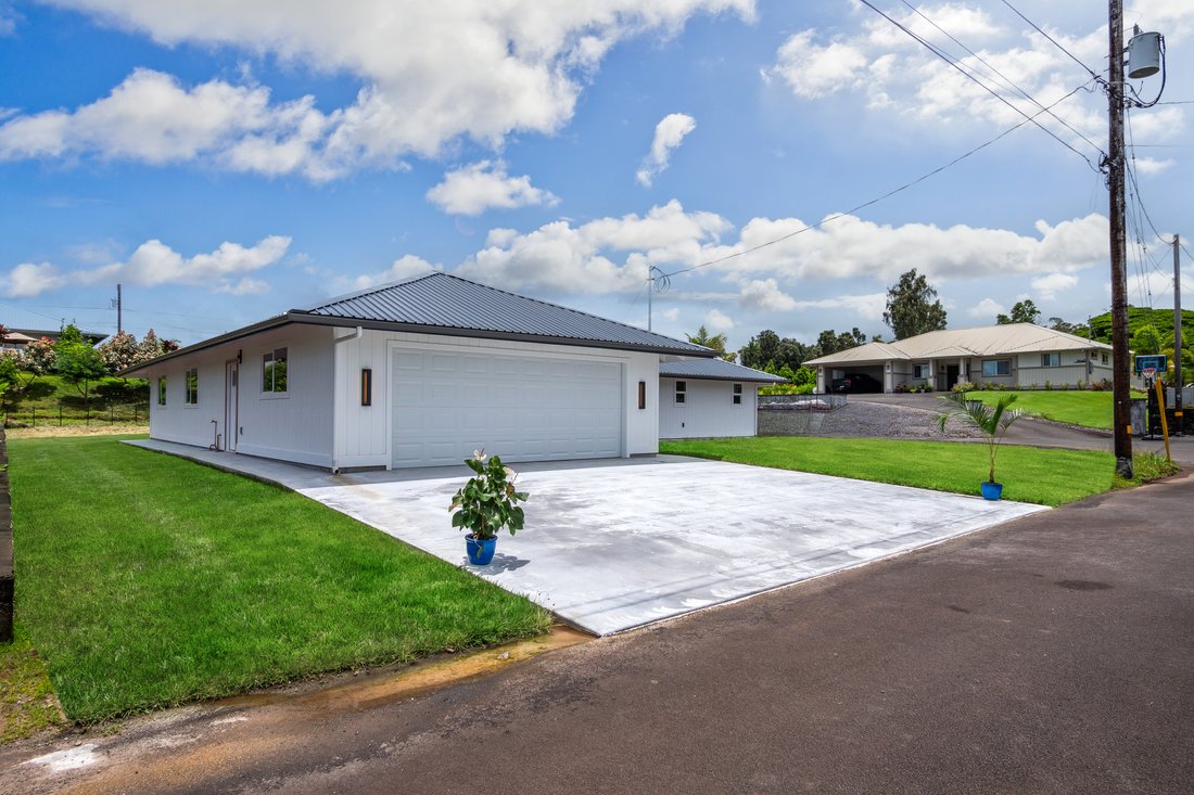 House in Hilo, Hawaii, United States 1 - 18518526