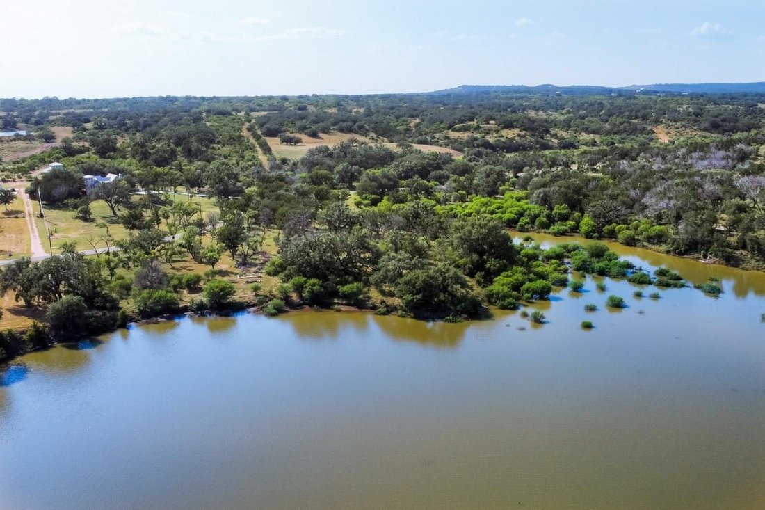 House in Marble Falls, Texas, United States 3 - 16955875