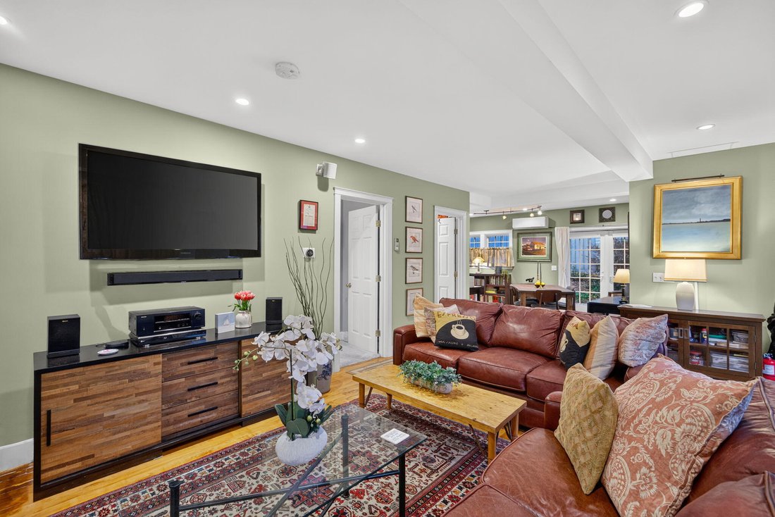 Condo in Provincetown, Massachusetts, United States 2 - 18516757