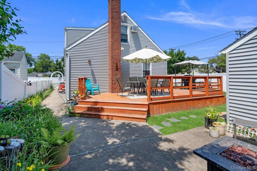 House in Mineola, New York, United States 3 - 18190230