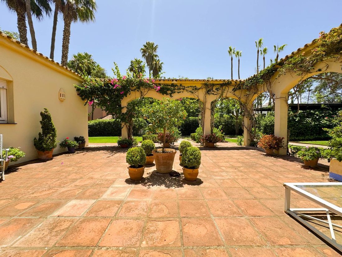 Villa in Sotogrande, San Roque, Andalusia 4 - 18518905