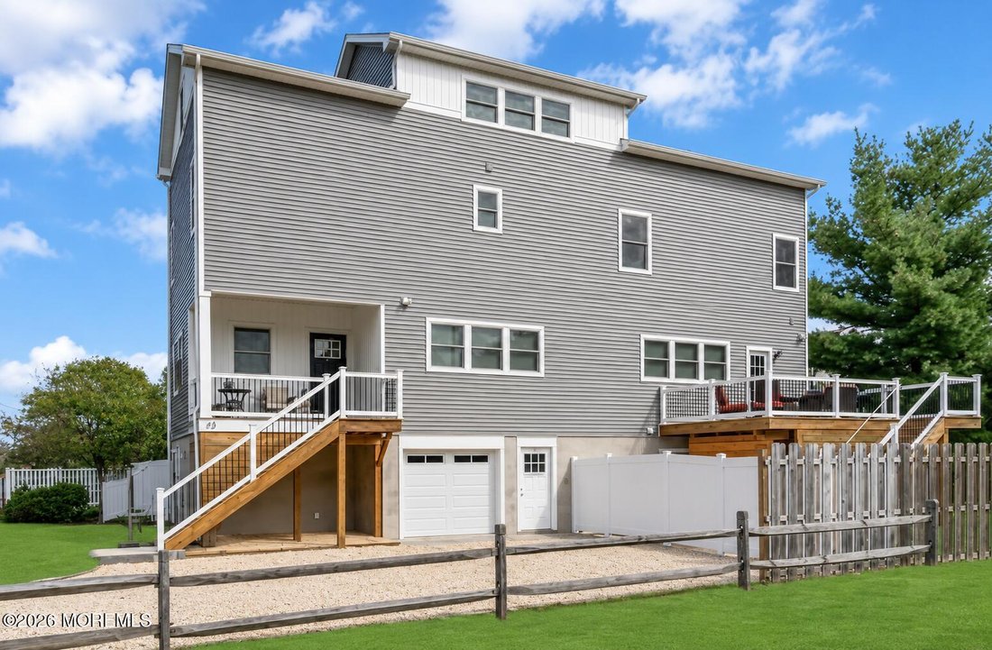 House in North Middletown, New Jersey, United States 1 - 18499307