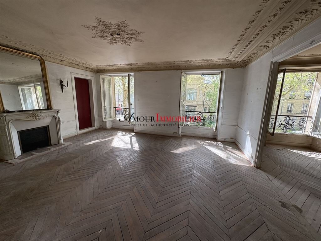 Apartment in Lorette-Martyrs, Paris 9e Arrondissement, Paris 2 - 18517461